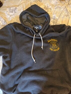 Jack Daniels Charcoal Hoodie with Yellow Fire Brigade Crest Men’s XXL -Wore once